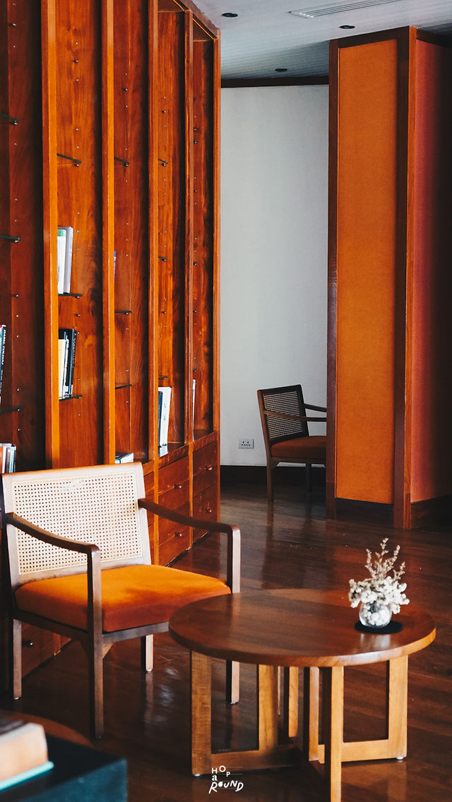 THE SURIN Phuket รีวิวเดอะ สุรินทร์ ภูเก็ต รีสอร์ทห้าดาวในกลุ่ม Design Hotels ตั้งอยู่บน Pansea Beach review รีสอร์ทน่าพักในภูเก็ต Best Resort in Phuket Luxury beach resort in Phuket The Surin Phuket Hotel review resort review best luxury resort hotel in phuket thailand best hotel in thailand in phuket hoparound.co Let's Hoparound www.hoparound.co the surin design hotel Ed Tuttle The Surin Phuket สวรรค์สีครามกับตำนานแห่งดีไซน์