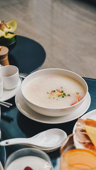 Breakfast at รีวิว Four Seasons Bangkok at Chao Phraya River โฟร์ซีซั่นส์ กรุงเทพฯ ริมแม่น้ำเจ้าพระยา รีวิวโรงแรม Staycation in Bangkok Best hotel in Bangkok โรงแรมน่านอนในกรุงเทพ เพจรีวิวโรงแรม Thai travel blogger luxury resort hotel in Bangkok