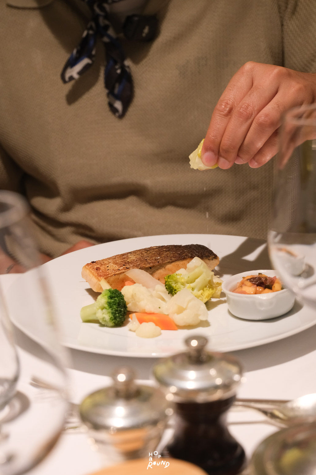 Ponant Review Luxury Expeditions รีวิวเรือ Ponant เที่ยวเรือสําราญ ล่องเรือ เที่ยวเรือ ทะเลเมดิเตอร์เรเนียน The Mediterranean Cruises hoparound.co Luxury Cruises เที่ยวยุโรป Europe