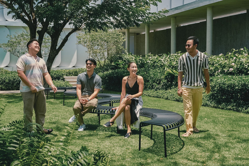 จองห้องพัก The Standard Hua Hin เดอะ สแตนดาร์ด หัวหิน โรงแรมหรูในหัวหิน ไฮแอท จองห้องพัก ราคาพิเศษ The Standard Hua Hin รีวิว เดอะ สแตนดาร์ด หัวหิน Beachfront views, lush gardens, and Michelin recognition. Summer in Hua Hin starts here. Enjoy summer by the sea with perks at one of world’s best hotels by Travel + Leisure Escape to The Standard Hua Hin, a chic beachfront resort with private villas, big rooms, a lush pool, spa, café, restaurants, nightlife and so much more.