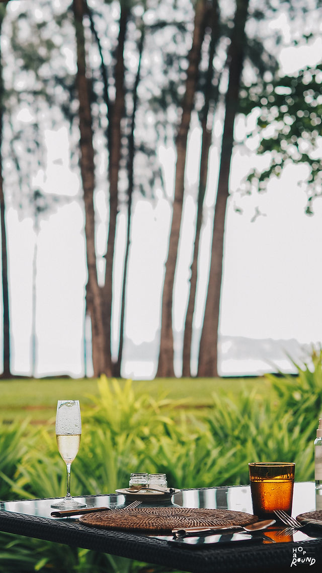 Phulay Bay รีวิว ภูเลเบย์ กระบี่ รีวิว Phulay bay รีวิวโรงแรมห้าด้าว รีวิวรีสอร์ท Luxury hotel review blogger 5 star hotel thailand รีวิว รีวิวโรงแรมกระบี่ Luxury Beach Resort Phulay Bay, a Ritz-Carlton Reserve ภูเลเบย์ อะริทซ์ คาร์ลตัน รีเสิร์ฟ รีวิว