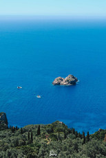 เที่ยว Corfu Greece รีวิว Ponant Review Luxury Expeditions รีวิวเรือ Ponant เที่ยวเรือสําราญ ล่องเรือ เที่ยวเรือ ทะเลเมดิเตอร์เรเนียน The Mediterranean Cruises hoparound.co Luxury Cruises เที่ยวยุโรป Europe