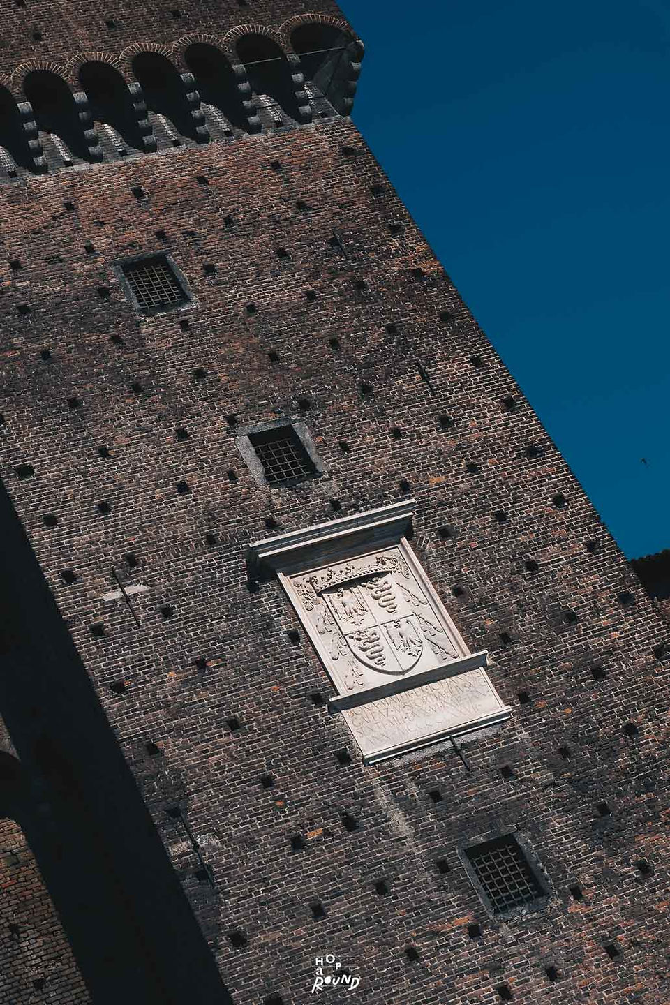 Sforzesco Castle (Castello Sforzesco) แพลนเที่ยวมิลาน อิตาลี รวมที่เที่ยว มิลาน Milan Italy อัพเดทล่าสุด Milan Calling Must Visit in Milan เที่ยว มิลาน เมืองหลวงแห่งดีไซน์ที่เต็มไปด้วยแรงบันดาลใจ ย่านโลคอลมิลาน เที่ยวมิลานด้วยตัวเอง แนะนำมิลาน ร้านอาหารมิลาน ร้านคาเฟ่มิลาน ช้อปปิ้ง มิลาน Milan Shopping