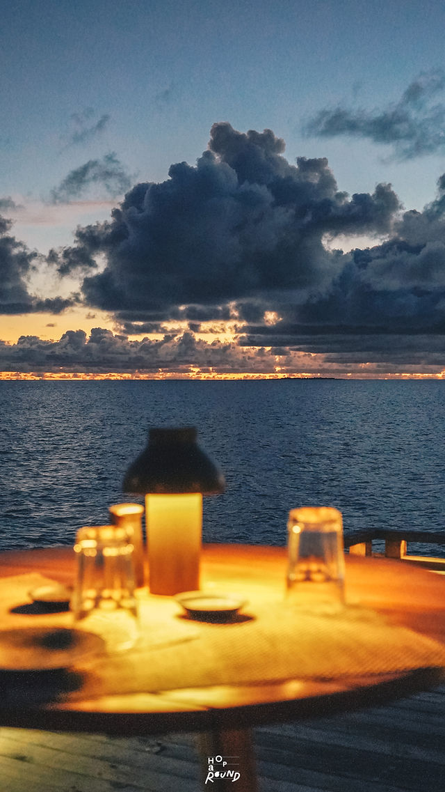 The Standard Huruvalhi Maldives เดอะ สแตนดาร์ด ฮูรุวาลี มัลดีฟส์ รีวิวโรงแรมในมัลดีฟส์ ทริปนี้ #hoparound.co ชวนเพื่อนๆแพ็คกระเป๋า บินลัดฟ้า ข้ามวงแหวนปะการังสู่ The Standard Huruvalhi Maldives สวรรค์สีฟ้าครามที่รูปภาพสามารถถ่ายทอดได้เพียงแค่เศษเสี้ยวความงามเหมือนฝันของสถานที่จริงเท่านั้นครับ รีสอร์ทน่าพักในมัลดีฟส์ ค่าเครื่องบินไปมัลดีฟส์ มัลดีฟส์ครั้งแรก วีซ่า มัลดีฟส์ Maldives Review รีวิวมัลดีฟส์ Seaplane Maldives รีวิวซีเพลนมัลดีฟส์ นั่ง Sea plane ครั้งแรก ประสบการณ์มัลดีฟส์