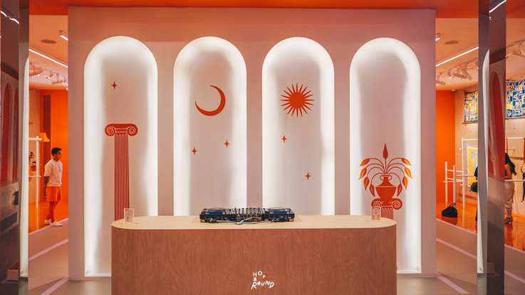 Hermès Fit สนุกสนานในจักรวาลสีส้ม Interactive Sports Universe Hermes centralwOrld Sport Exhibition Activities แอร์เมส รีวิว งาน Hermes fit ออกกำลังกาย กับ Hermes กรุงเทพ Let's Hop Around ฮ็อปอะราวด์ Hoparound.co Furst Cake