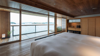 รีวิว เรือ guntu floating ryokan seto inland sea japan review full review how to book รีวิวเรือ guntû รีวิวล่องเรือในญี่ปุ่น เที่ยวญี่ปุ่น รีวิวญี่ปุ่น รีวิว guntû setouchi review ガンツウ公式サイト