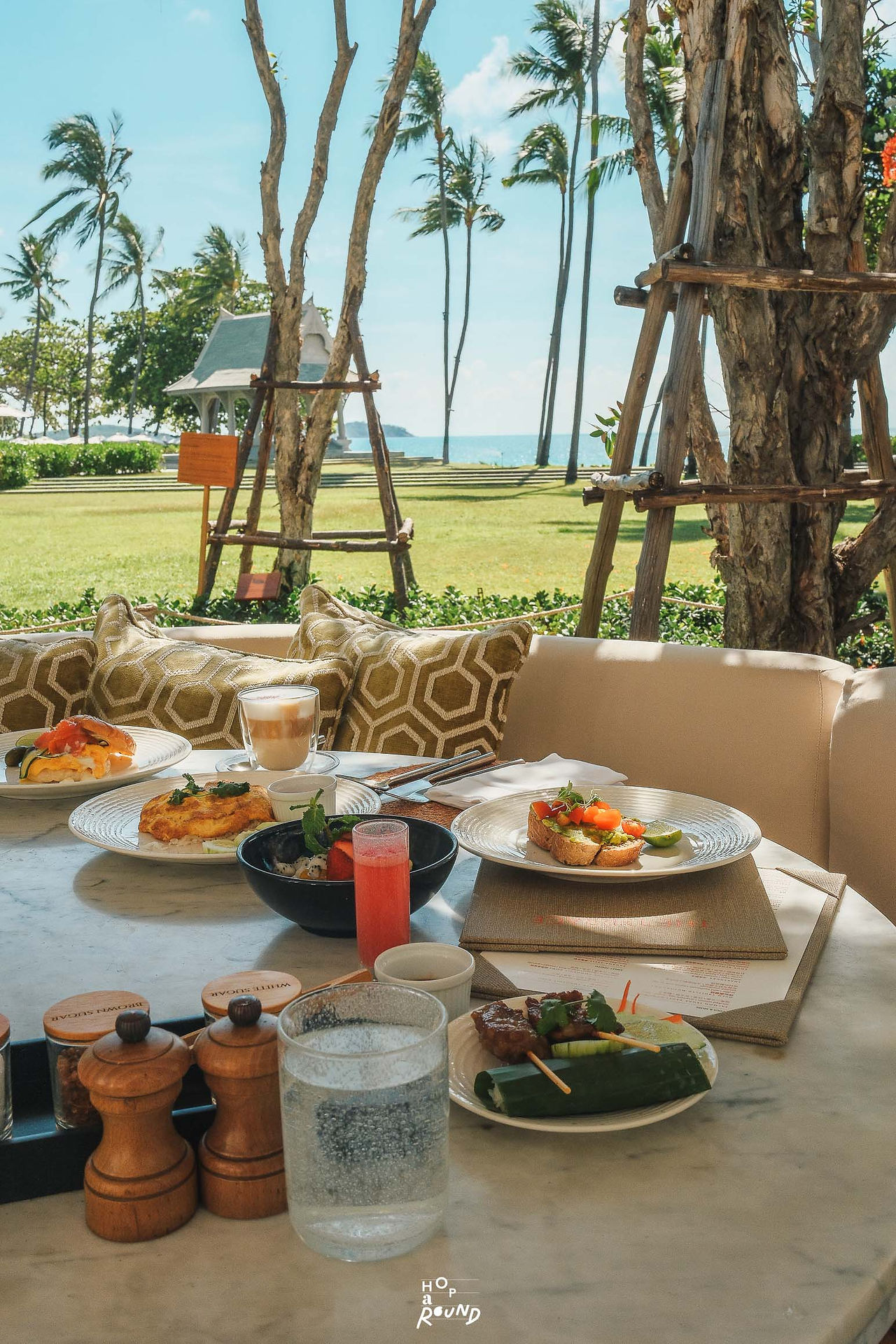 รีวิวอาหารเช้า Centara Reserve Samui บุฟเฟต์อาหารเช้า breakfast review overview ที่พักหรูระดับ luxury ริมหาดเฉวง เกาะสมุย สัมผัสประสบการณ์ Reserve Culture โดย Hoparound.co รีวิวเซ็นทารา รีเสิร์ฟ สมุย โรงแรมหรู เกาะสมุย จองโรงแรม centara reserve samui