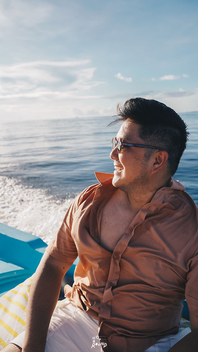 The Standard Huruvalhi Maldives เดอะ สแตนดาร์ด ฮูรุวาลี มัลดีฟส์ รีวิวโรงแรมในมัลดีฟส์ ทริปนี้ #hoparound.co ชวนเพื่อนๆแพ็คกระเป๋า บินลัดฟ้า ข้ามวงแหวนปะการังสู่ The Standard Huruvalhi Maldives สวรรค์สีฟ้าครามที่รูปภาพสามารถถ่ายทอดได้เพียงแค่เศษเสี้ยวความงามเหมือนฝันของสถานที่จริงเท่านั้นครับ รีสอร์ทน่าพักในมัลดีฟส์ ค่าเครื่องบินไปมัลดีฟส์ มัลดีฟส์ครั้งแรก วีซ่า มัลดีฟส์ Maldives Review รีวิวมัลดีฟส์ Seaplane Maldives รีวิวซีเพลนมัลดีฟส์ นั่ง Sea plane ครั้งแรก ประสบการณ์มัลดีฟส์