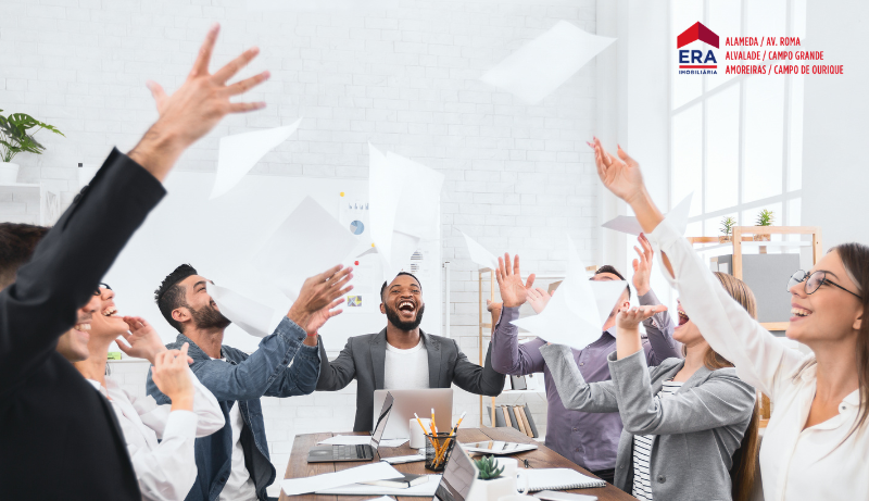 Começar no mercado imobiliário acompanhado: o suporte que faz a diferença para os jovens consultores