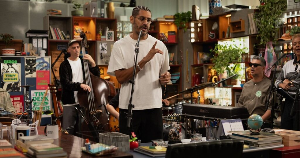 Criolo foi a atração do Tiny Desk Brasil desta semana
