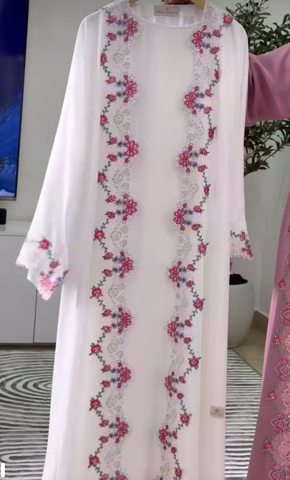 Thumbnail: Flower abaya 