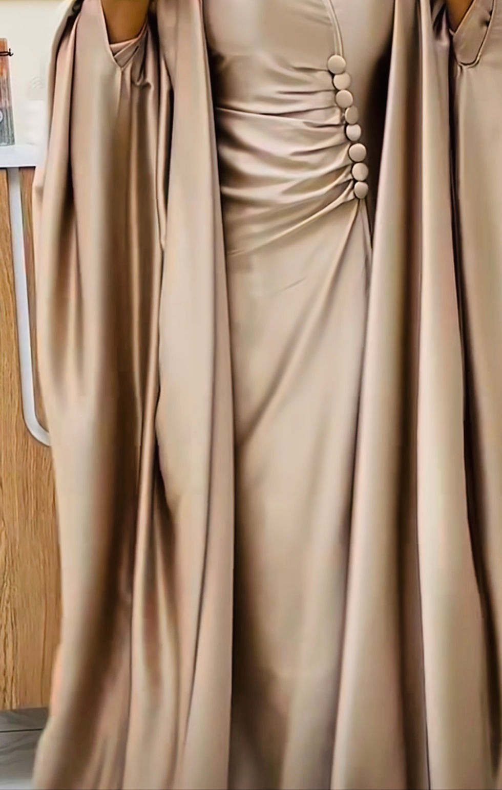 Thumbnail: Tahira abaya