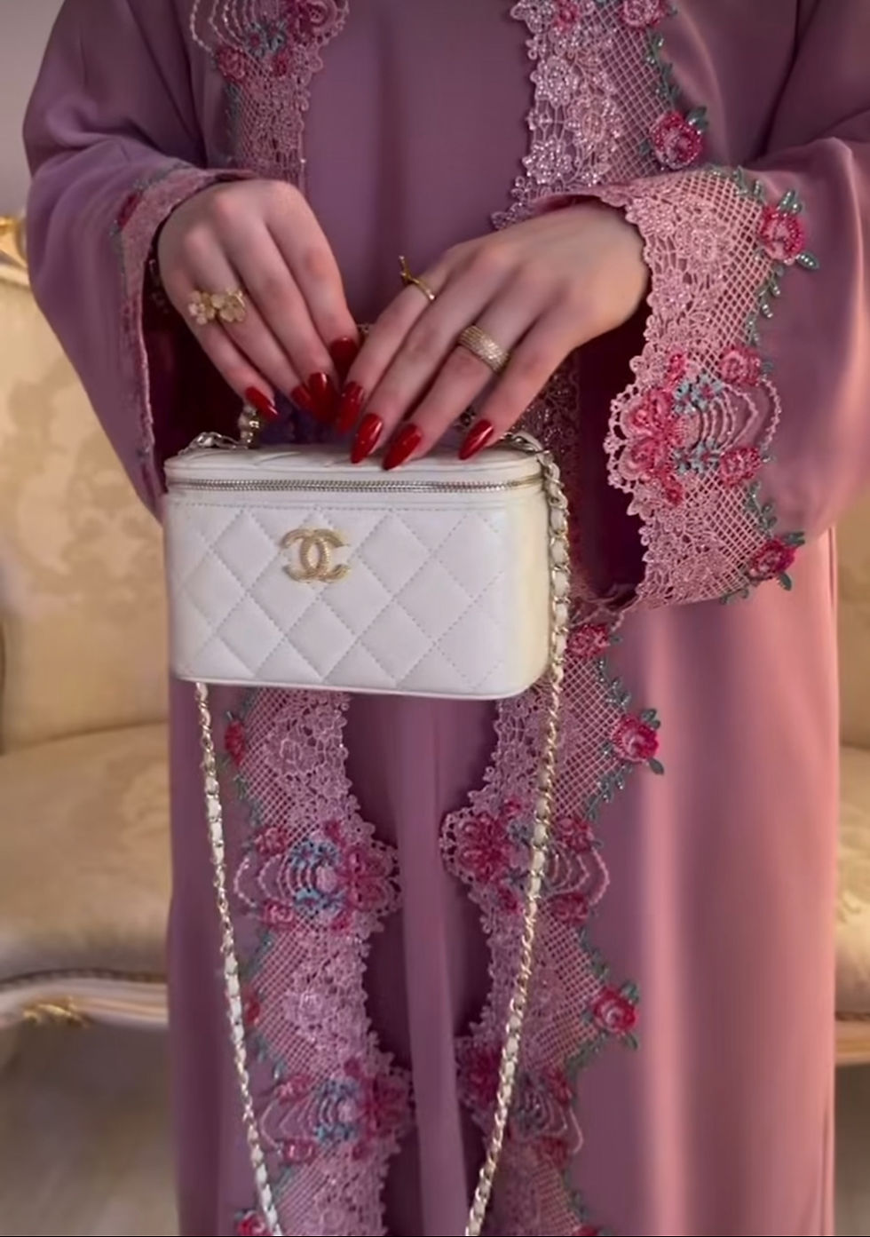 Thumbnail: Flower abaya 