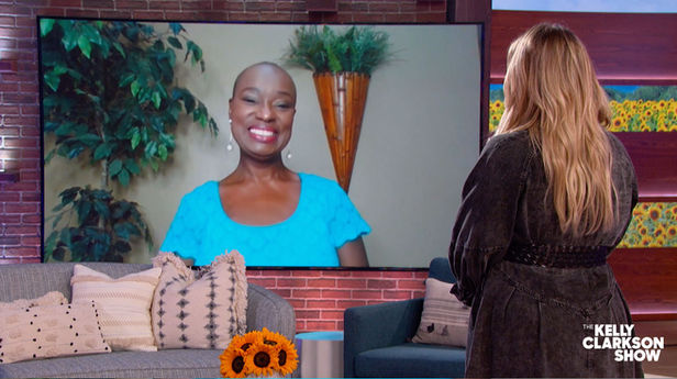 Mother of Two Shares Her Story of Living with Metastatic Breast Cancer | The Kelly Clarkson Show