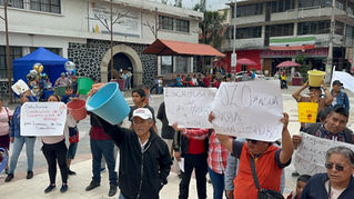 Habitantes de La Paz exigen agua potable