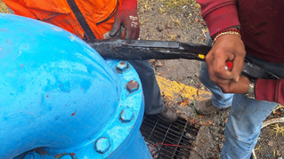 Suspensión de agua deja sin servicio a colonias de Los Reyes La Paz