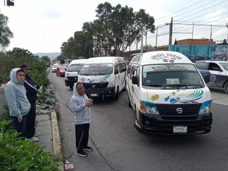 Bloqueo de transportistas por invasión de Ruta 39 en Neza y Chimalhuacán