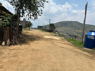 Vecinos del paraje El Sabino solicitan pavimentación de calles