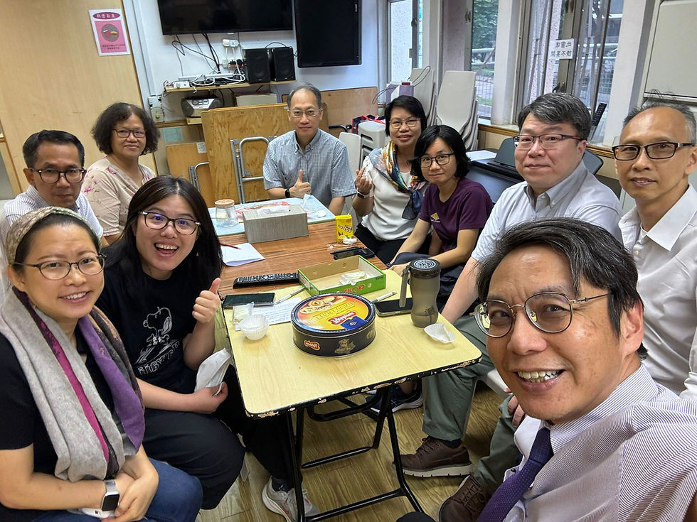 差關小組同心為宣教士、緬甸、澳門短宣祈禱,作者為右1