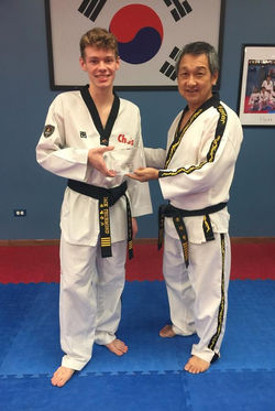 25299554_1546333418791160_27885553408643