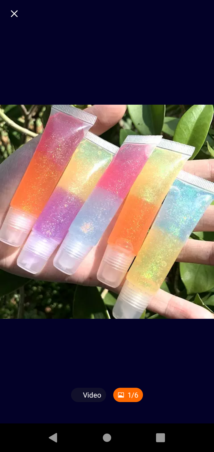 Thumbnail: Rainbow lipgloss