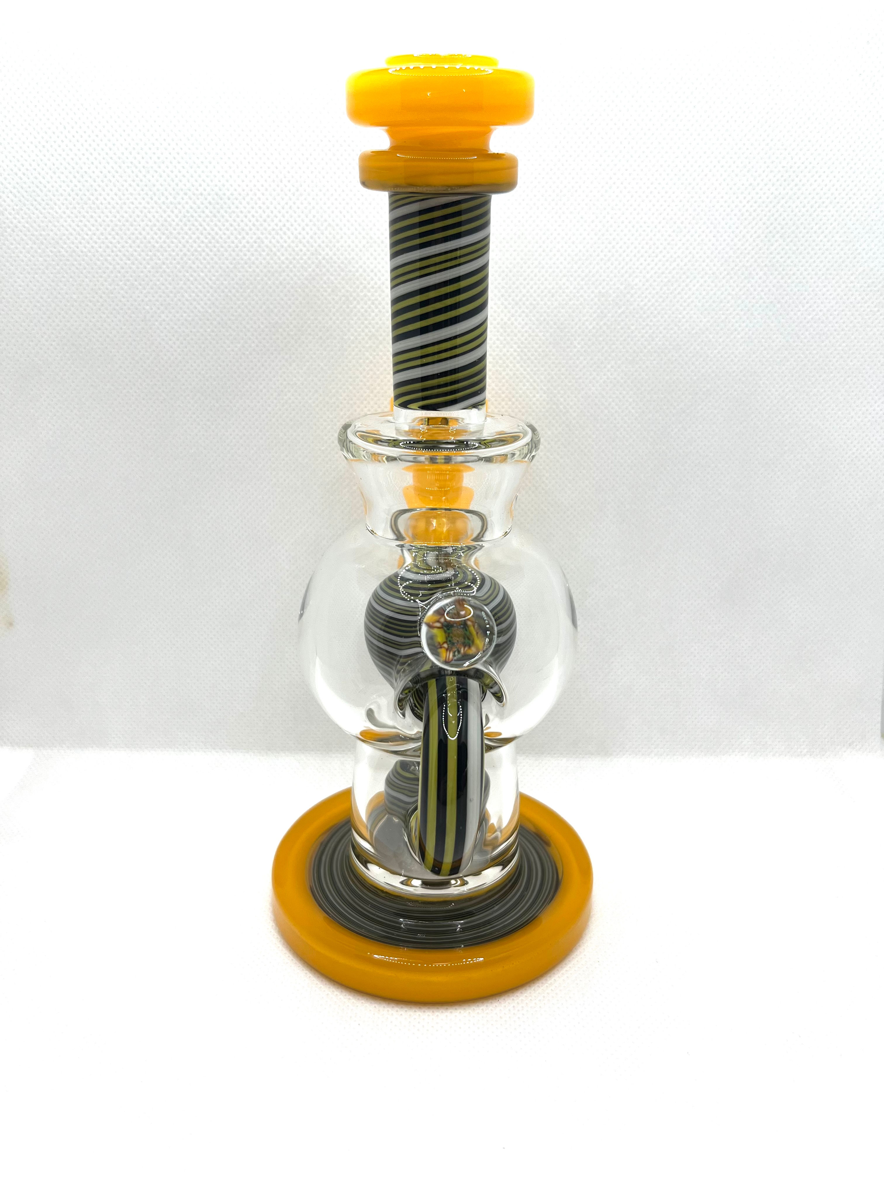 Dynamic 8" 01
