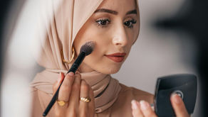 How To Do Your Makeup To Avoid Transfers on a Hijab