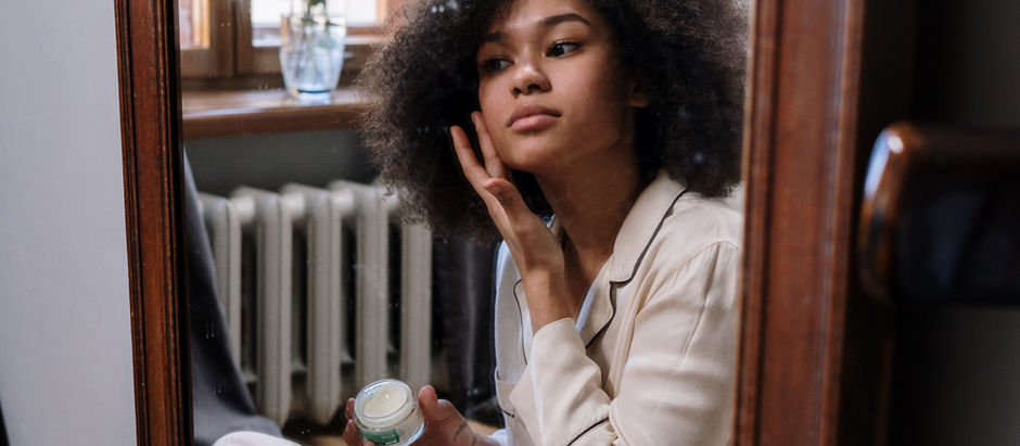 Hyaluronic Acid: The Hero Product You Need In Your Skincare Routine