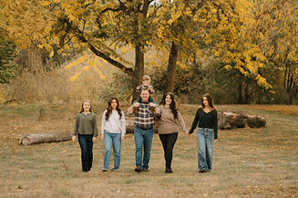 BI_FamilySession_2024_AWC-24.jpg