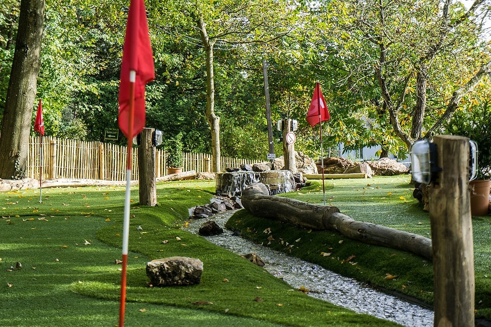 Miniaturbild: Familienticket Adventure Golf Litermont im Wert von € 23 für nur 11,50 €
