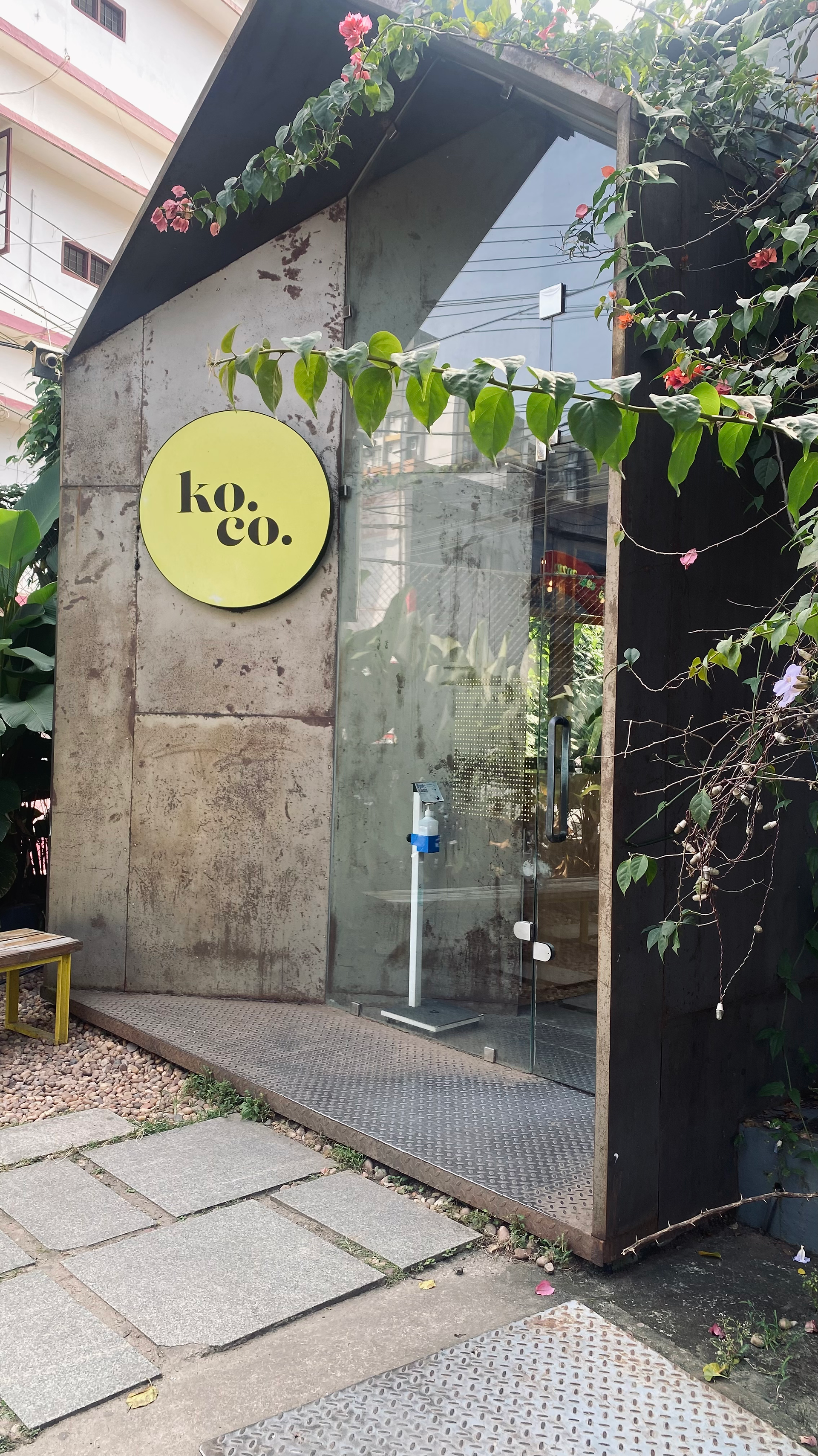 Facade of Ko co