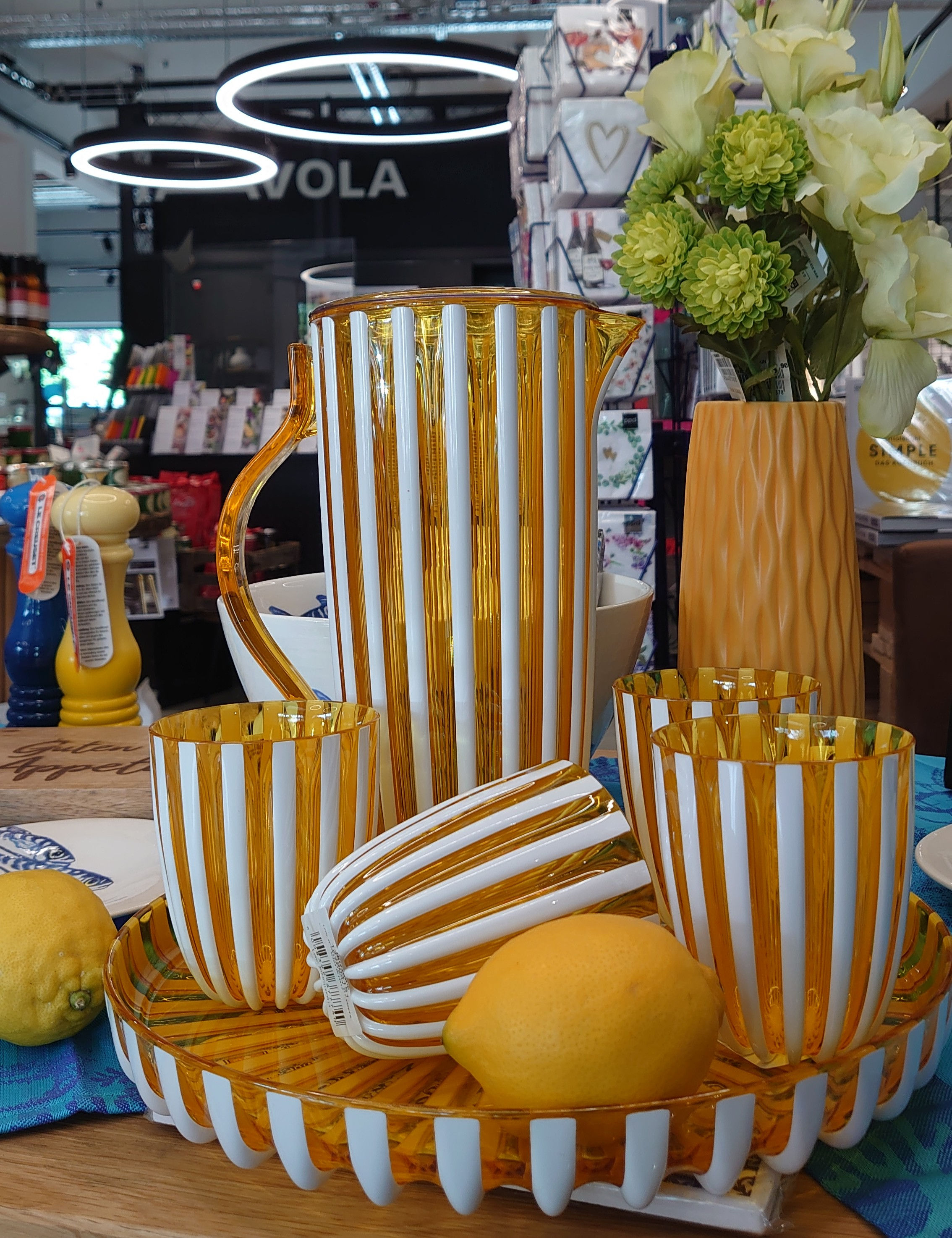 Guzzini Krug "Pin-up"