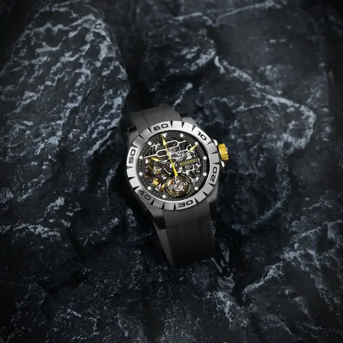 Miniatura: URBAN SKELETON(BLACK CASE)- 3-Hand Hi-beat(28,800 bph) with 72 hrs Power-reserve