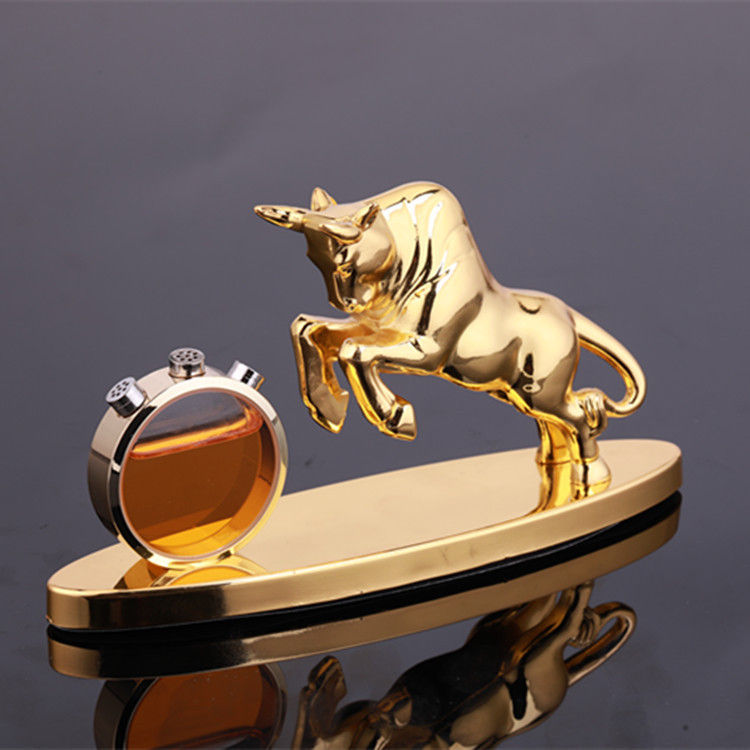 Miniatura: Aromat samochodowy w formie figurki byka – Premium