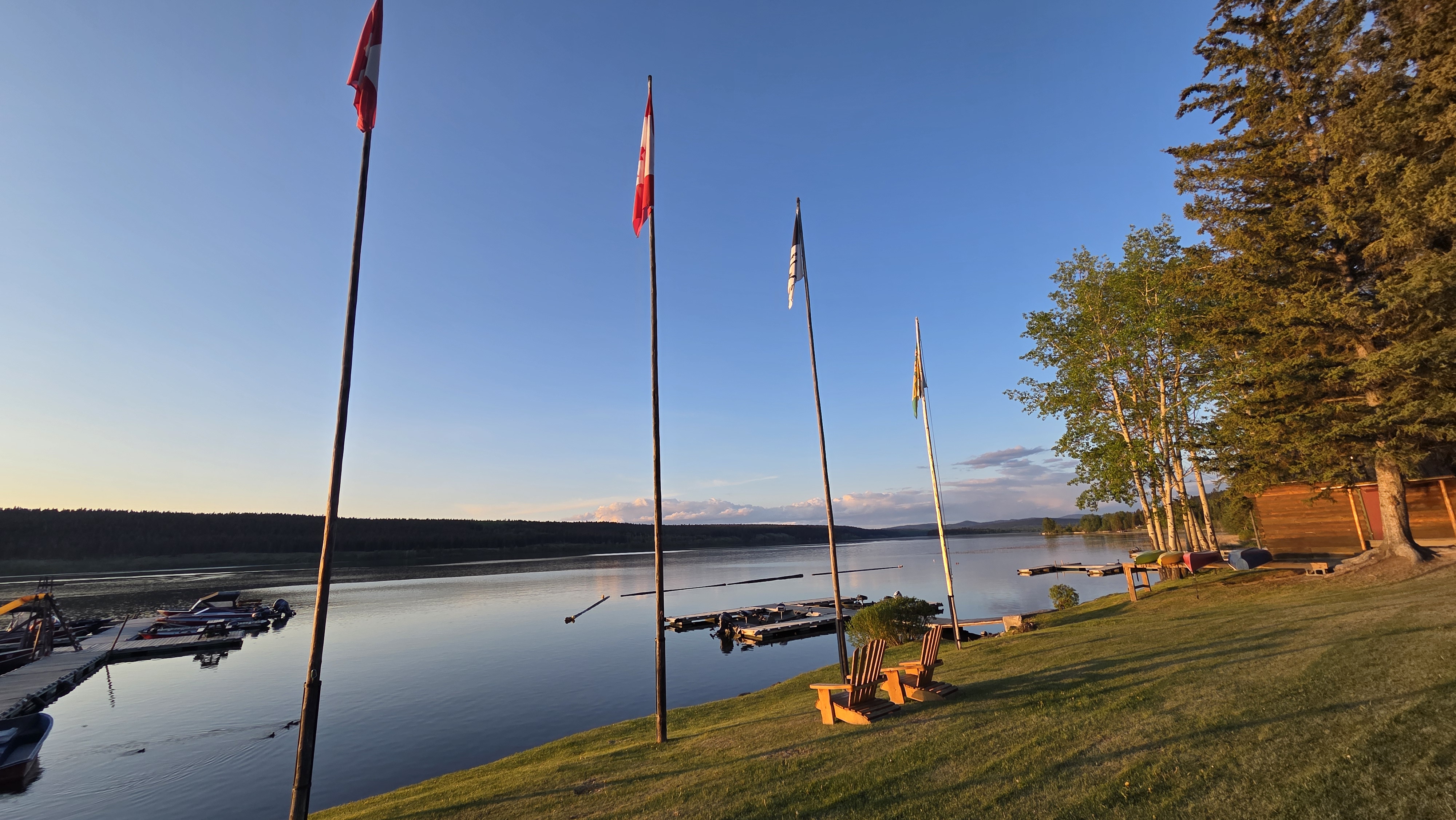 Chalet moderne — Cariboo Bonanza Resort – Cariboo Bonanza Resort