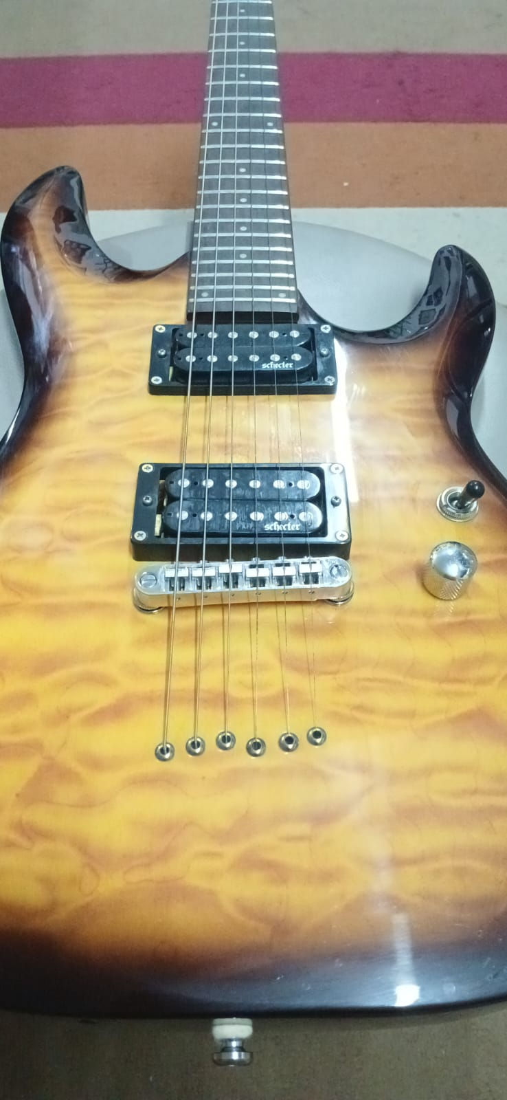 Guitarra Schecter Diamond