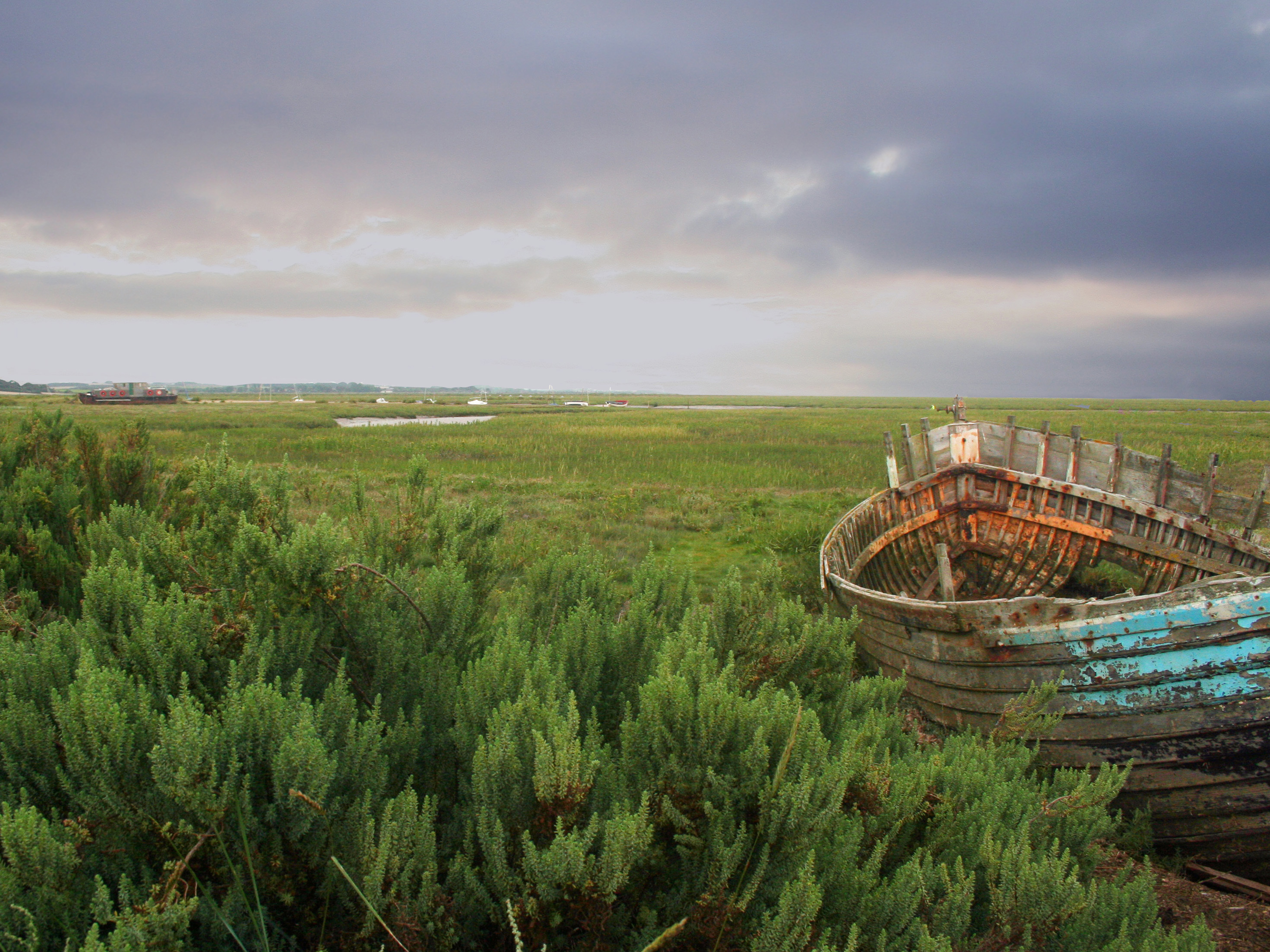 Blue boat on Blakeny marsh