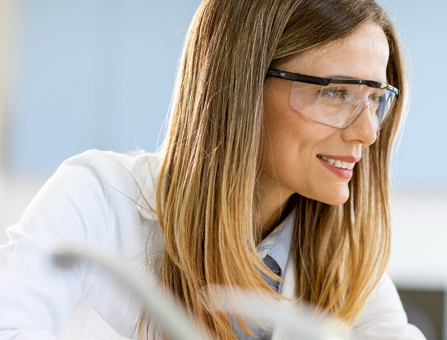 female-medical-or-scientific-researcher-
