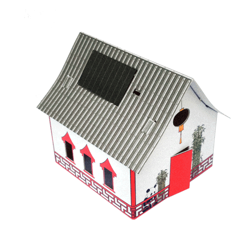 Maison solaire CASAGAMI d'inspiration chinoise avec toit pagode en tuiles noires, et détails ornementaux rouges