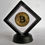 Thumbnail: Combo Exhibidor Mostrador Flotante Y Moneda Conmemorativa Bitcoin Dorado