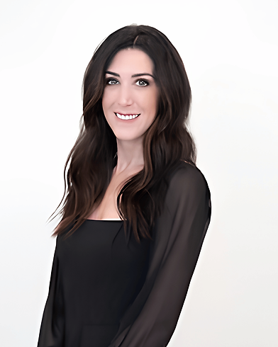 hilary-esthetician-brows-luma-salon-charlotte.png