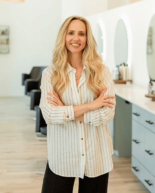 Headshot of Tammy, salon owner and hairstylist at LUMA Salon in Charlotte NC