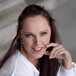 Anita Hofmann.jpeg