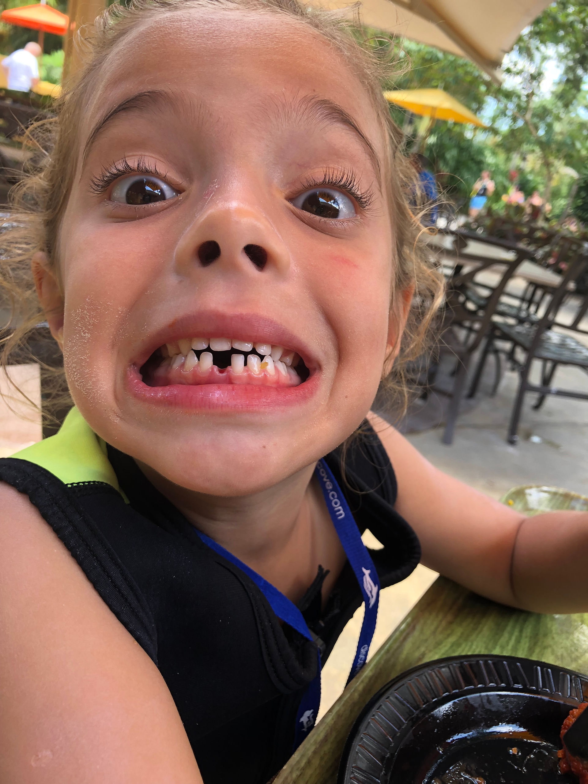 Rafa no Discovery Cove perdeu o primeiro dente 