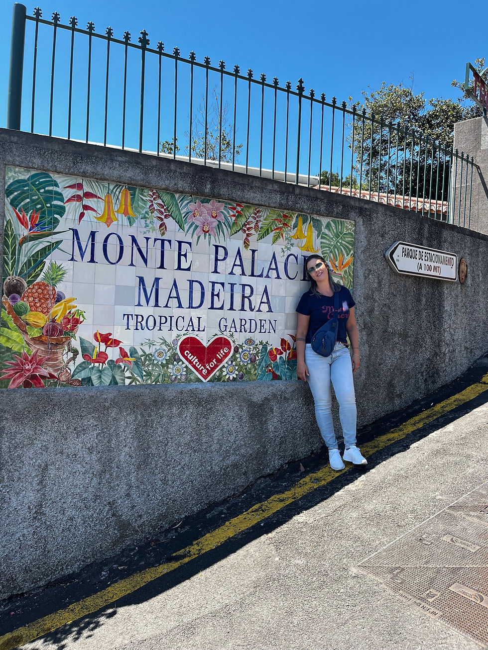 Clau Parra na entrada