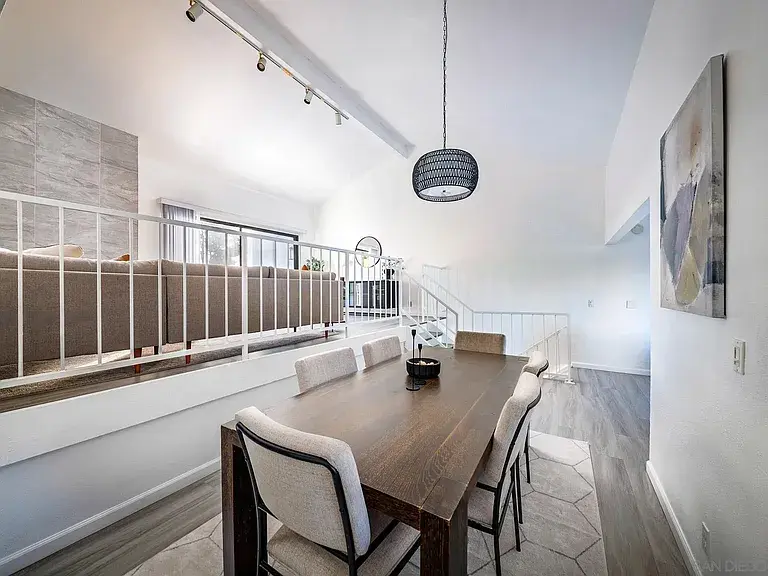Long hallway interior staging design