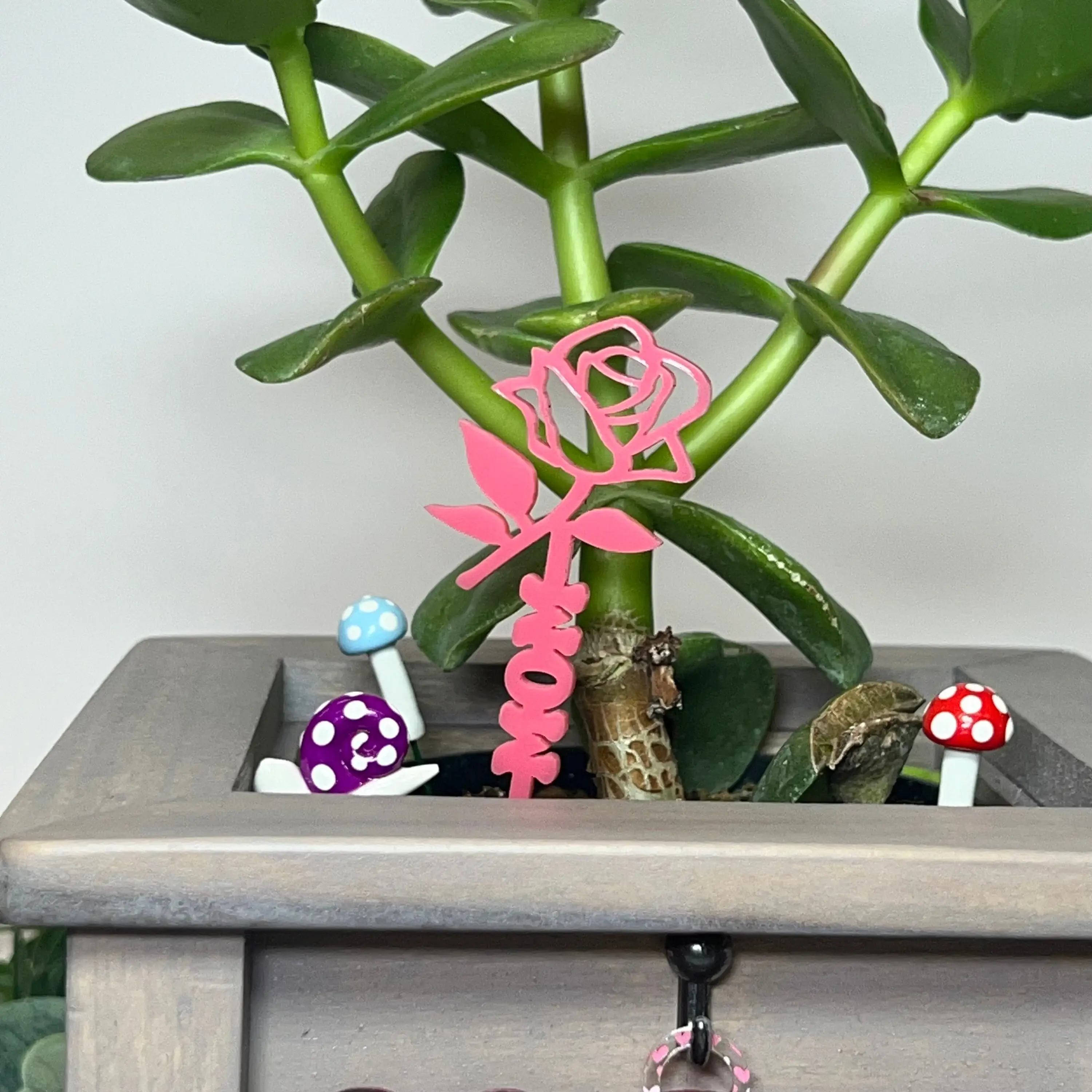 Small Mother’s Day Rose Acrylic Plant Stake (Pastel Pink)