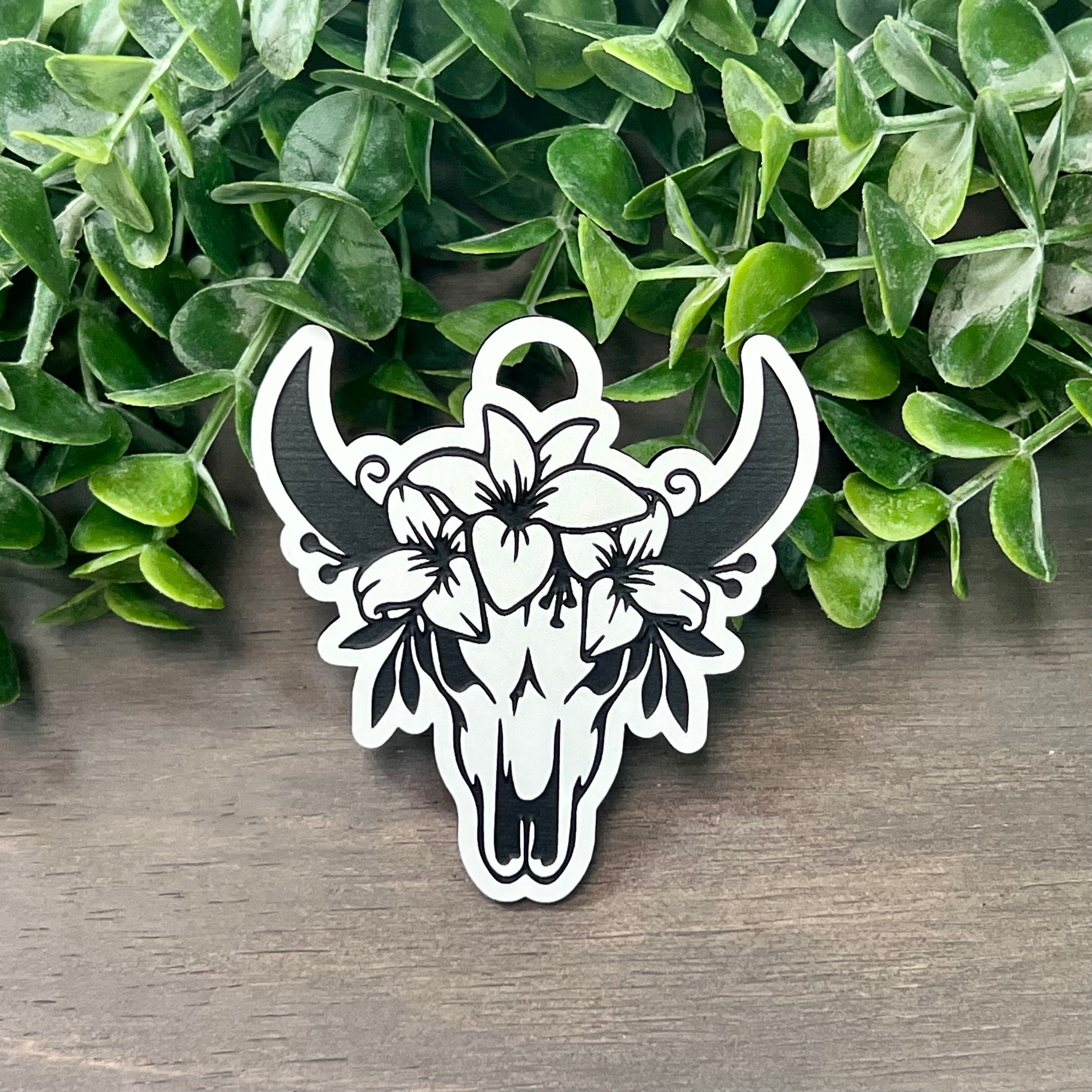 Floral Cow Skull Hanging Sign For Small Planter Box (White/Black)