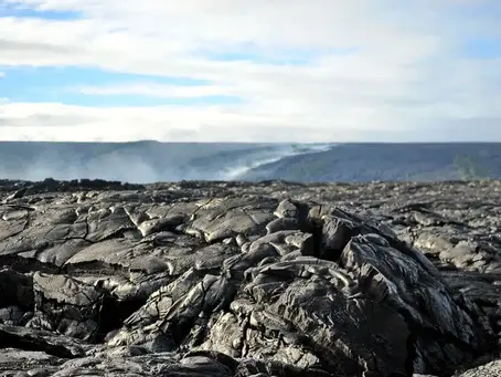 A Guide to Hawaiian Volcanoes and Lava Fields – Discover the Active Volcanoes and How They Shape the Islands