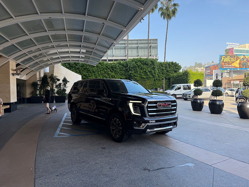 Premium Airport Transfers to and from Santa Monica Airport